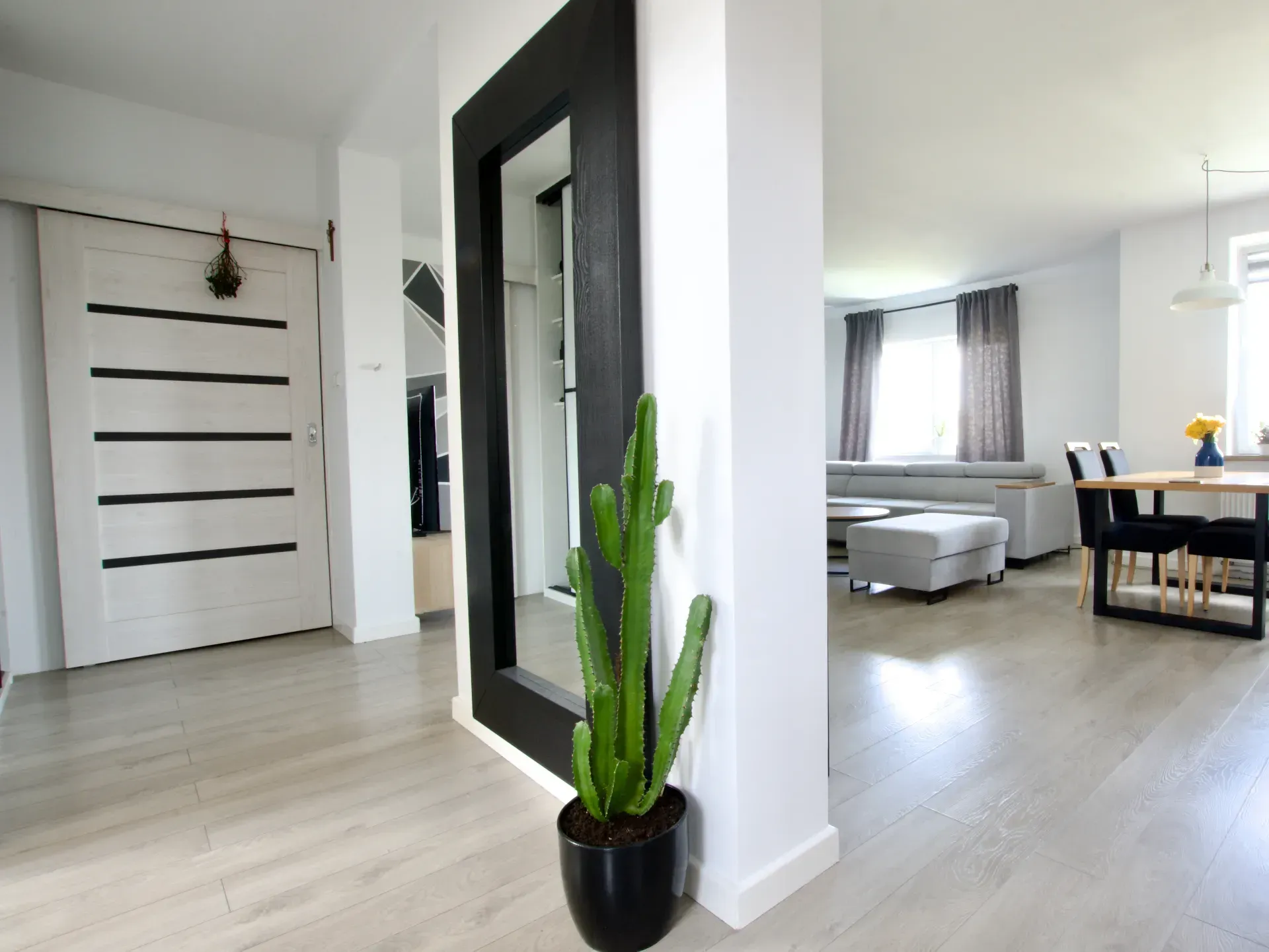Duży Apartament | Umeblowany | Bezczynszowy 9