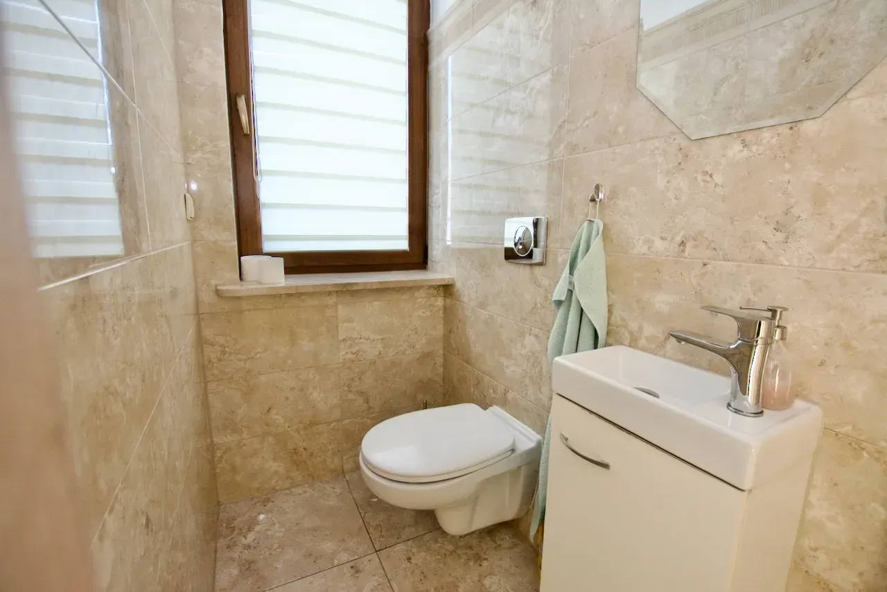 Elegancki dom w prestiżowej lokalizacji 10