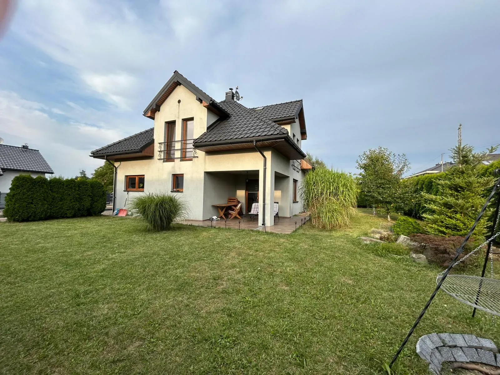 Elegancki dom w prestiżowej lokalizacji 19