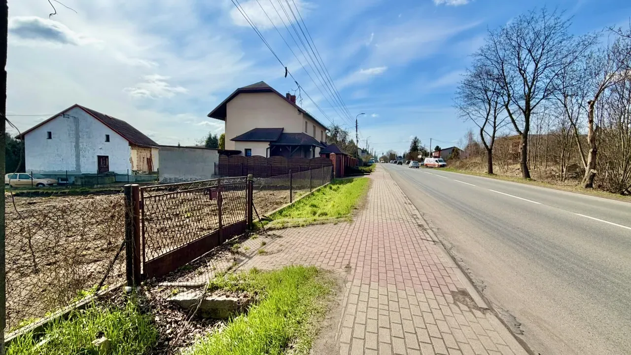 NA WYNAJEM – DZIAŁKA PRZY UL. GLIWICKIEJ 4